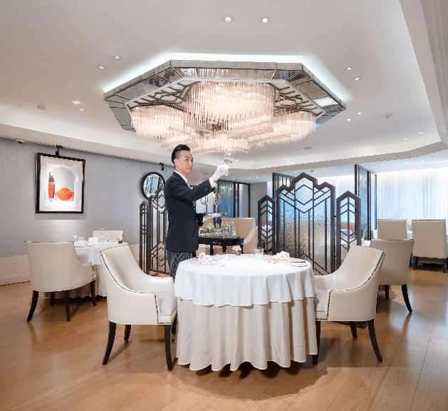 “Mother’s Day Celebration Week” gracefully begins in May.