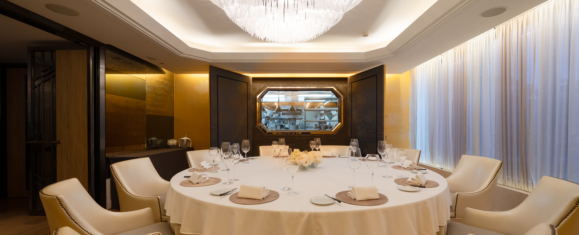 ALL_dining_26D24_eAJZYfJnNx